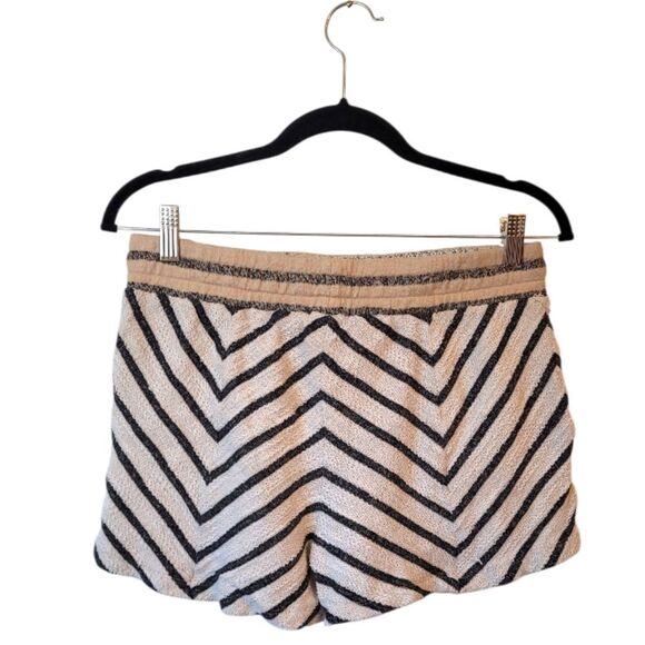 Saturday Sunday Anthropologie Cream Chevron Knit Shorts Size S - Picture 2 of 6